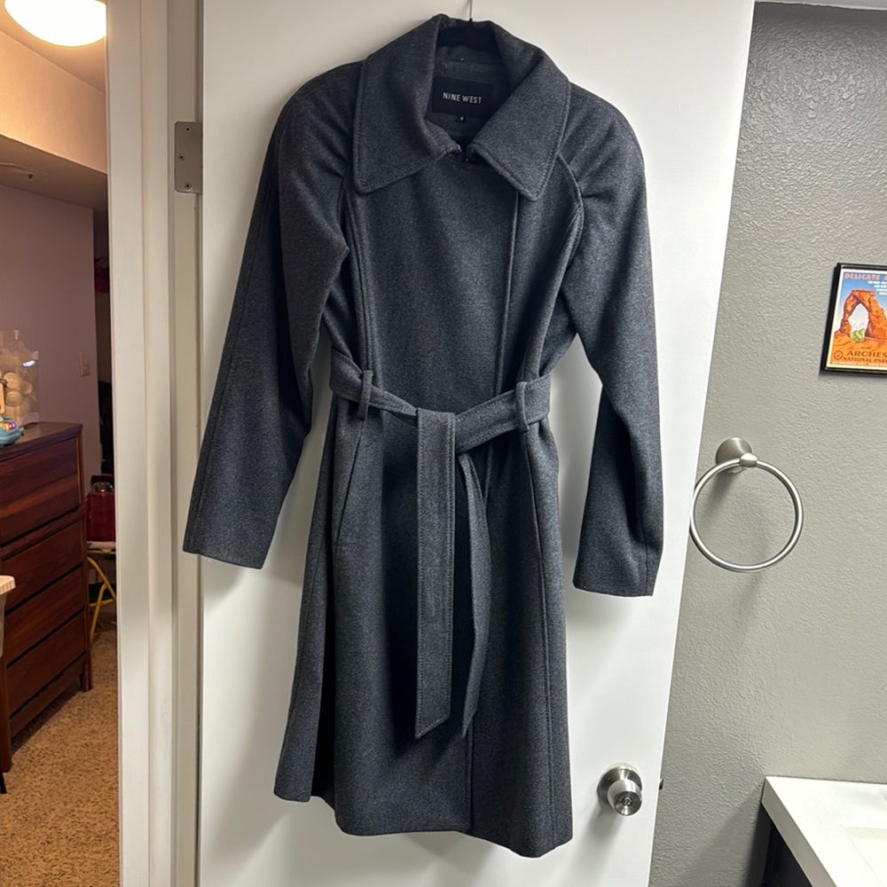 Nine West Vintage Gray Wool Belted Trench Coat Size 8 Like New